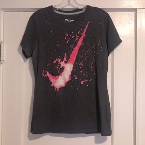 NIKE T-shirt